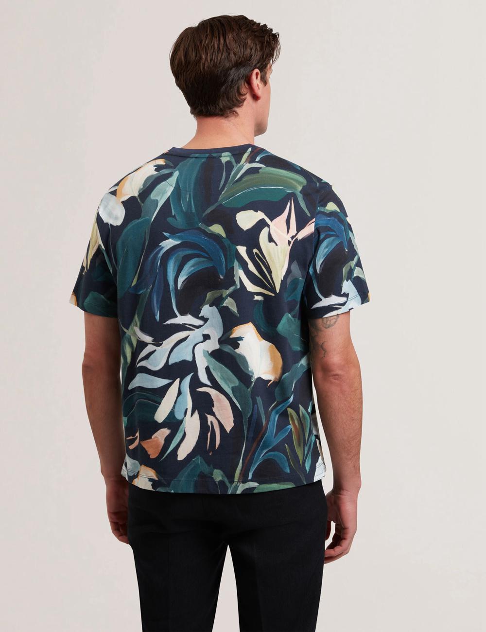 Ted Baker ALMOI - Floral Print Pure Cotton Men T-Shirts Black | UAE  73182-TEXH