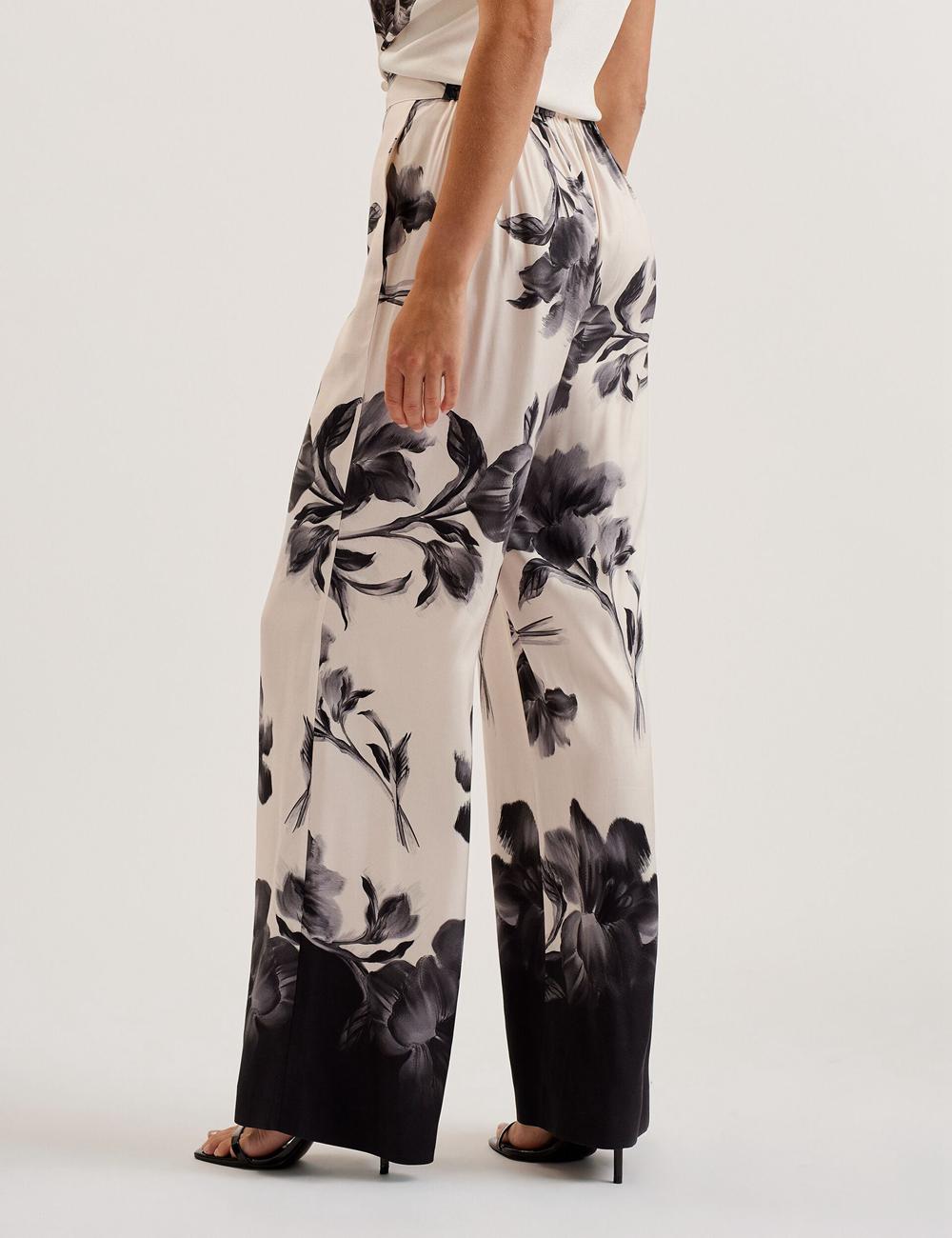 Ted Baker AWYNA - Floral Print Pull-On Wide Leg Women Trousers Black | UAE  79082-NHOT