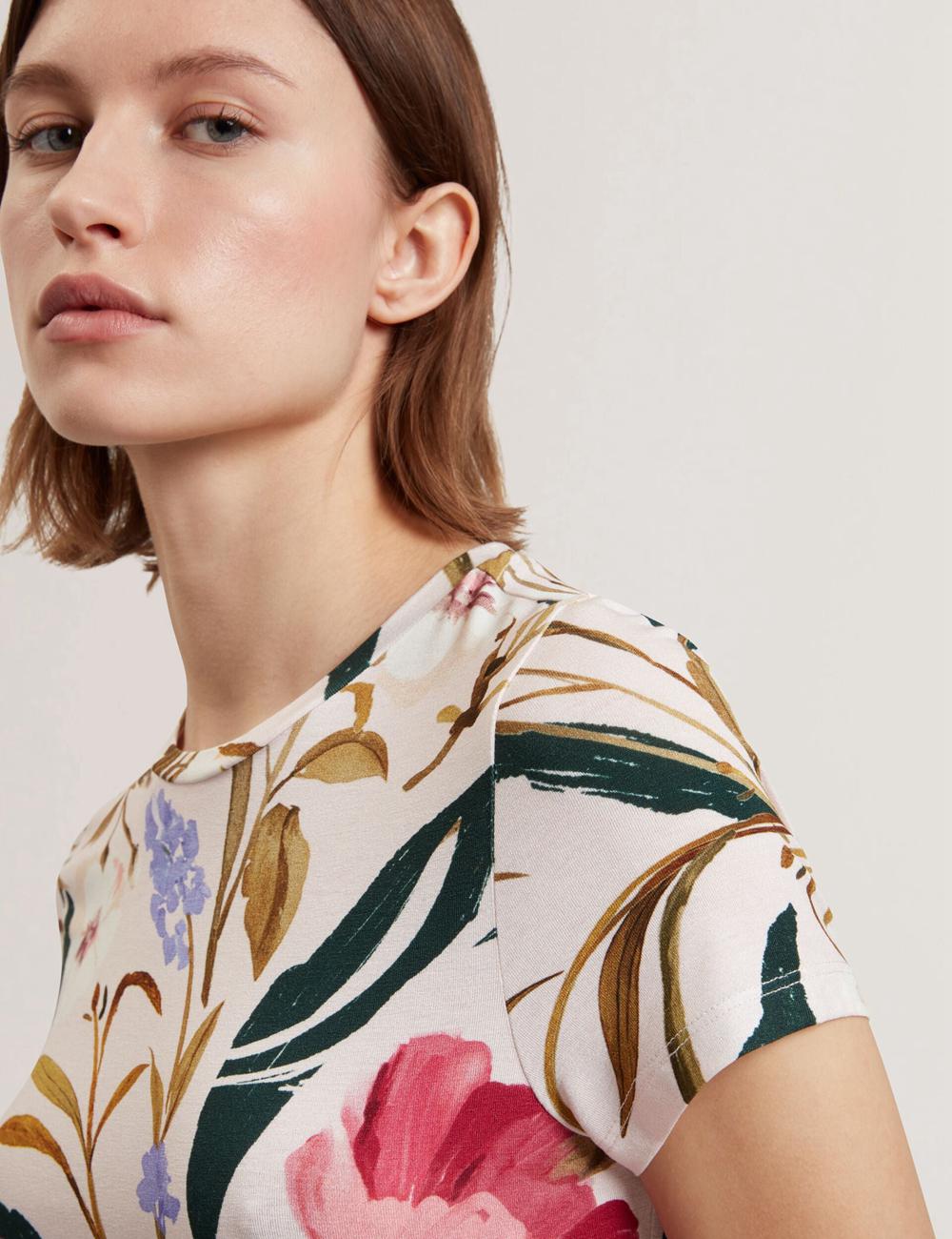 Ted Baker BELLIEA - Painted Floral Print Slim Fit Women T-Shirts Pink | UAE  94763-BXAG