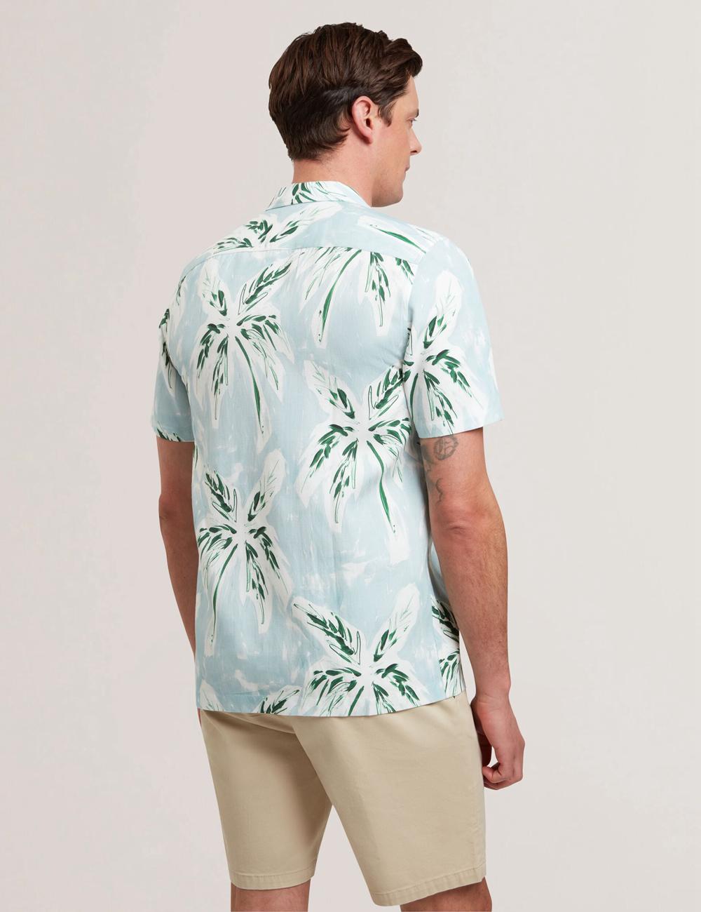 Ted Baker BOCHE - Short Sleeve Regular Tropical Palm Tree Men Casual Shirts Green | UAE  78091-ZDRJ