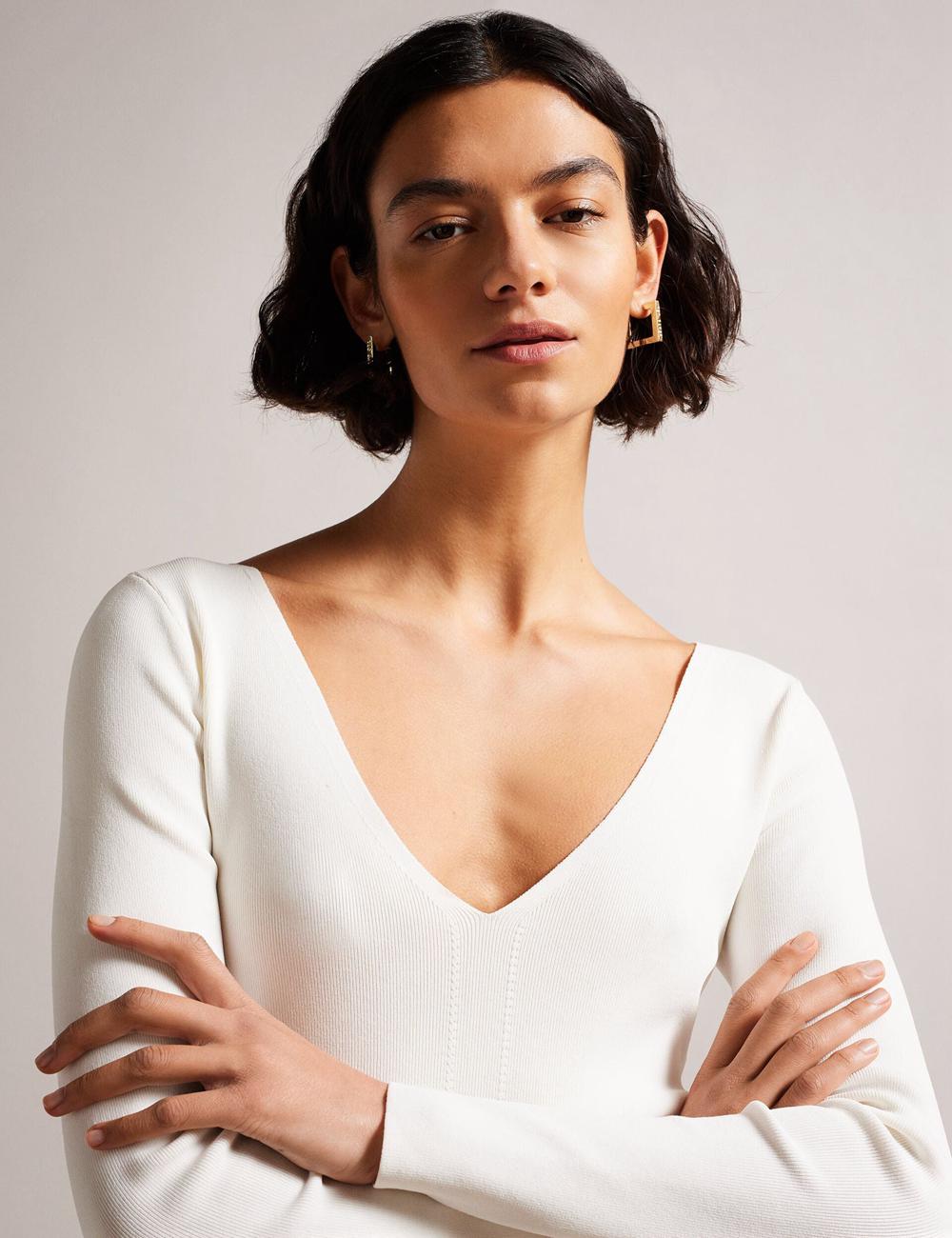 Ted Baker CILESTE - Fitted V-Neck Long Sleeve Knit Top Women Jumpers Ivory | UAE  14972-PXRQ