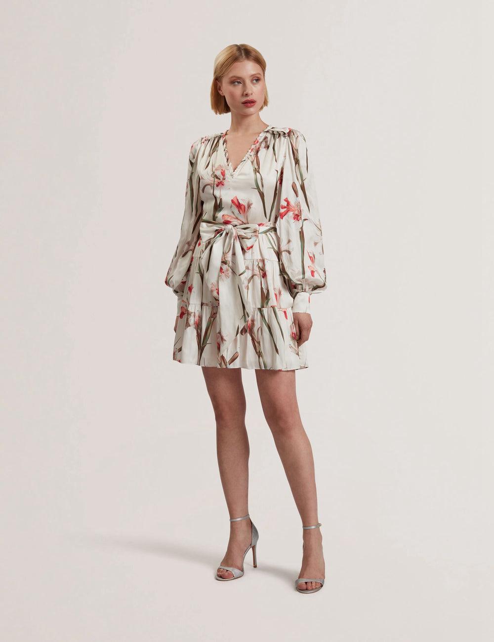 Ted Baker CUIABA - Floral V-Neck Waist Women Mini Dresses Ivory | UAE  13056-XHQW