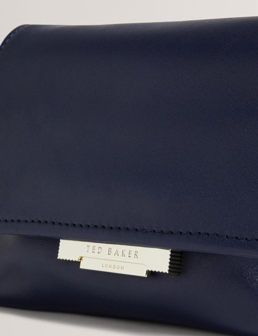 Ted Baker DEMNI - Mini Leather Fold Over Chain Women Crossbody Bags Navy | UAE  13087-CBFE