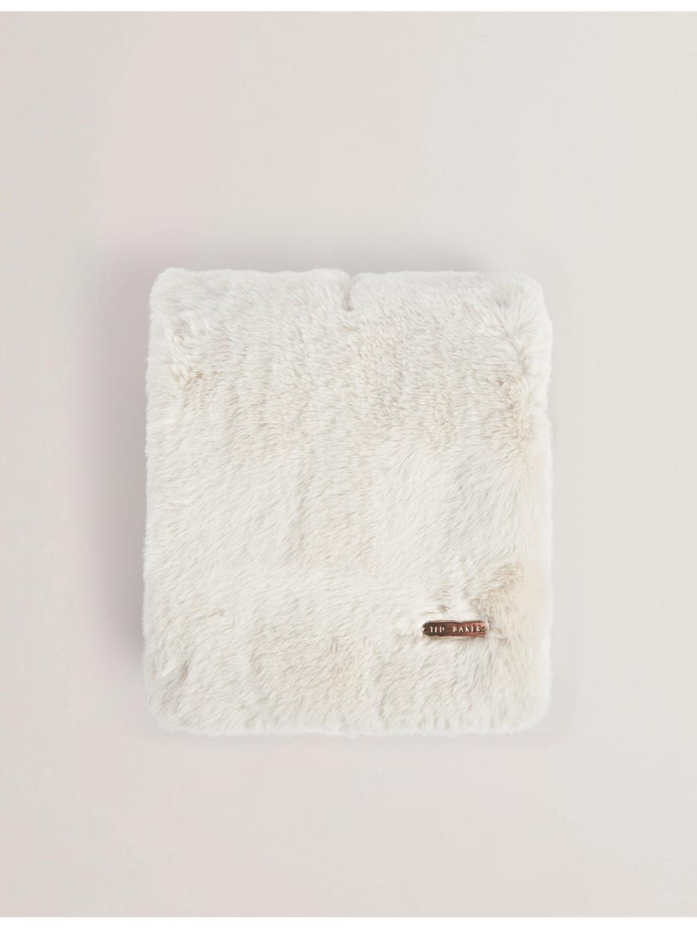 Ted Baker EMAAAAS - Faux Fur Loop-Through Stole Women Scarves White | UAE  86124-KMXA