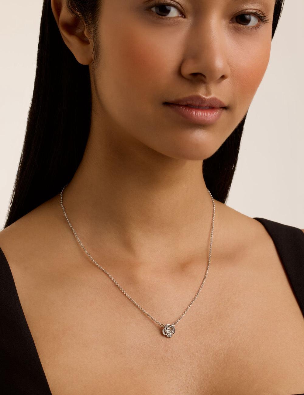 Ted Baker FLORITA - Crystal Flower Pendant Women Necklaces Silver | UAE  27396-QAXN