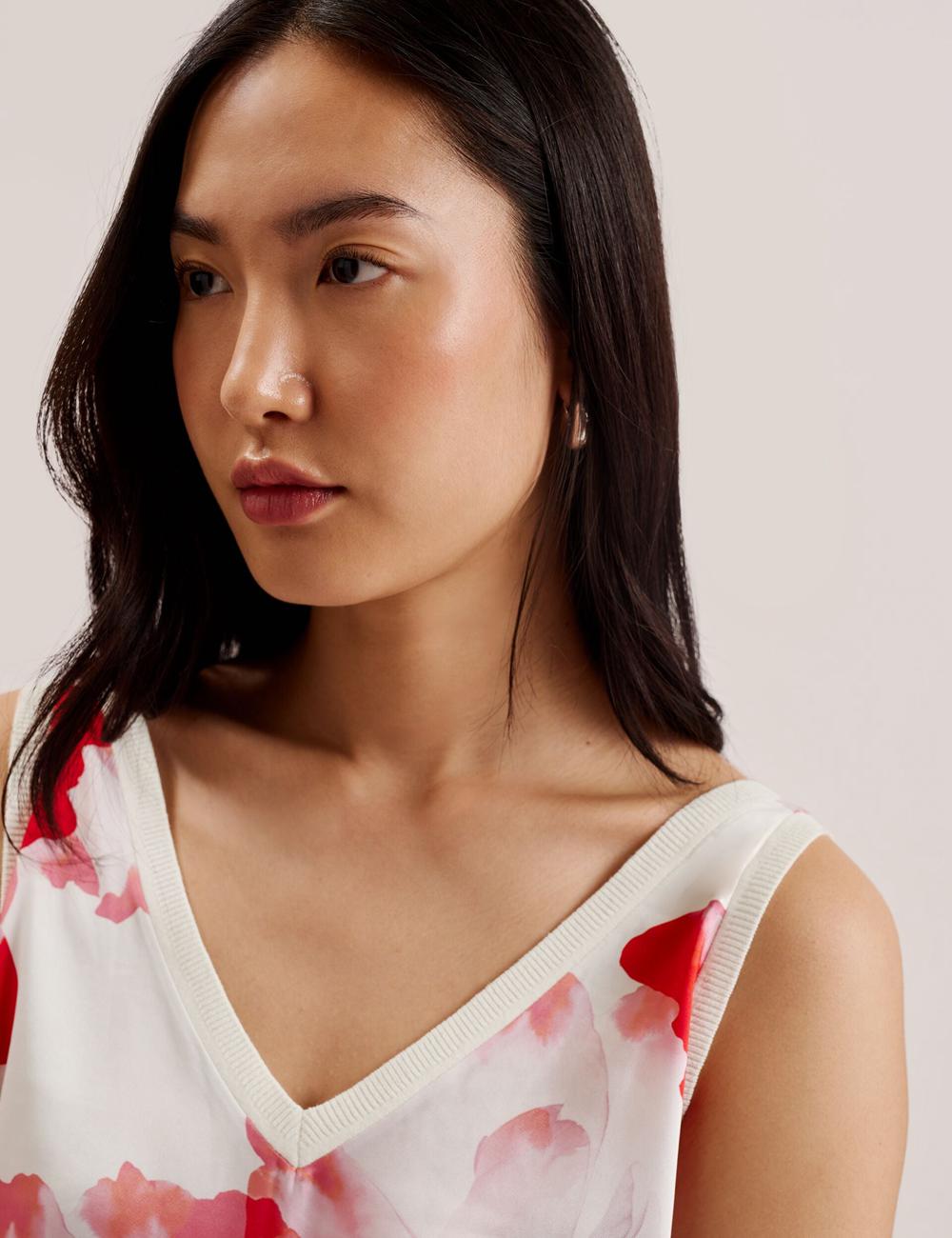 Ted Baker HEIDIII - Printed Panel V-Neck Knitted Vest Women Tank Tops Ivory | UAE  21047-YQSR