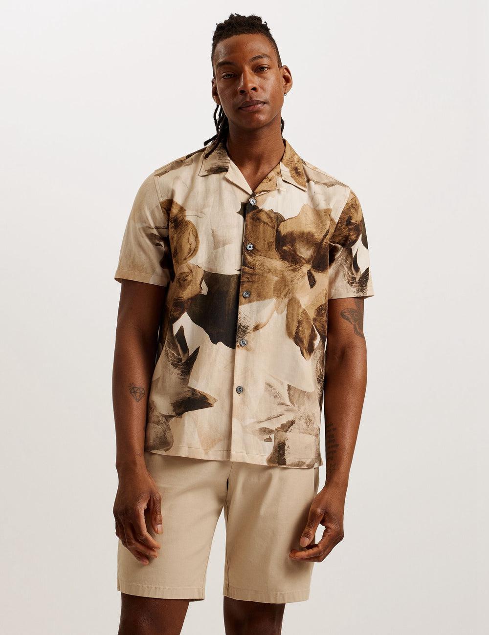 Ted Baker HENRIS - Short Sleeve Relaxed Floral Print Men Casual Shirts Ecru | UAE  57834-HODE