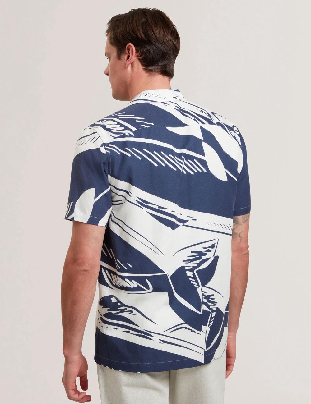 Ted Baker HEUKELS - Short Sleeve Relaxed Fish Print Men Casual Shirts Mid-Navy | UAE  81305-AXMS
