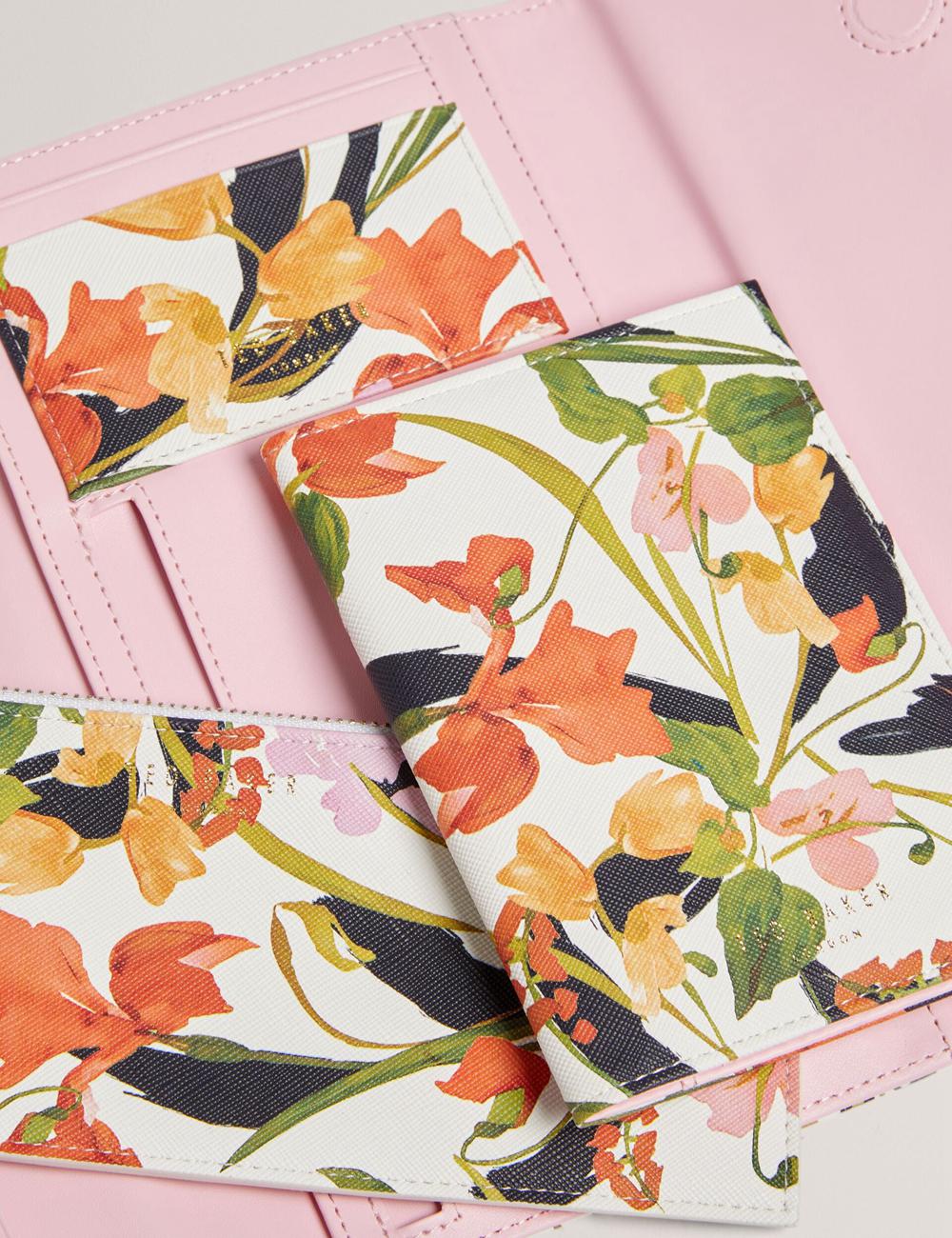 Ted Baker JACIIIE - Floral Print Faux Leather Travel Women Wallets Nat-White | UAE  65079-QZWJ