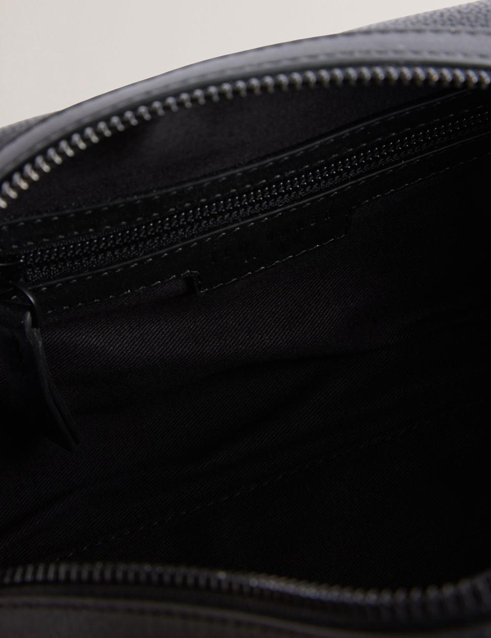 Ted Baker LANIIS - Grained Bonded Leather Men Wash Bags Black | UAE  92384-UJAW