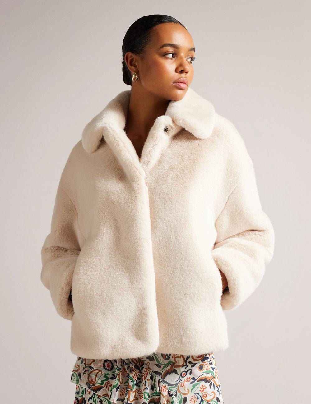 Ted Baker LILIAM - Faux Fur Collared Short Coat Women Jackets Ivory | UAE  13078-RPNY