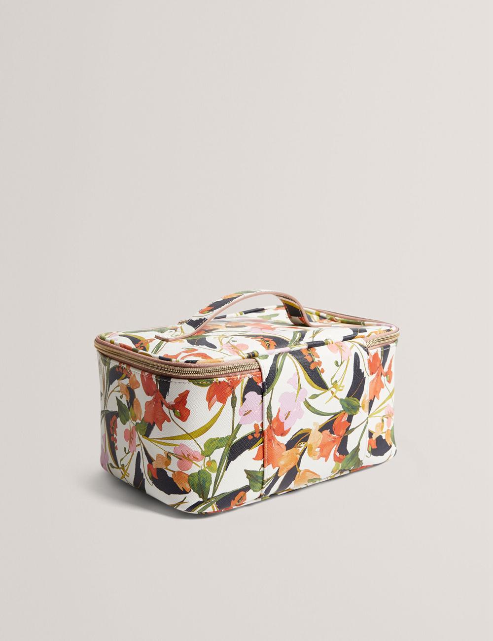 Ted Baker LOUISII - Floral PU Top Handle Large Women Wash Bags Nat-White | UAE  45813-HUAX