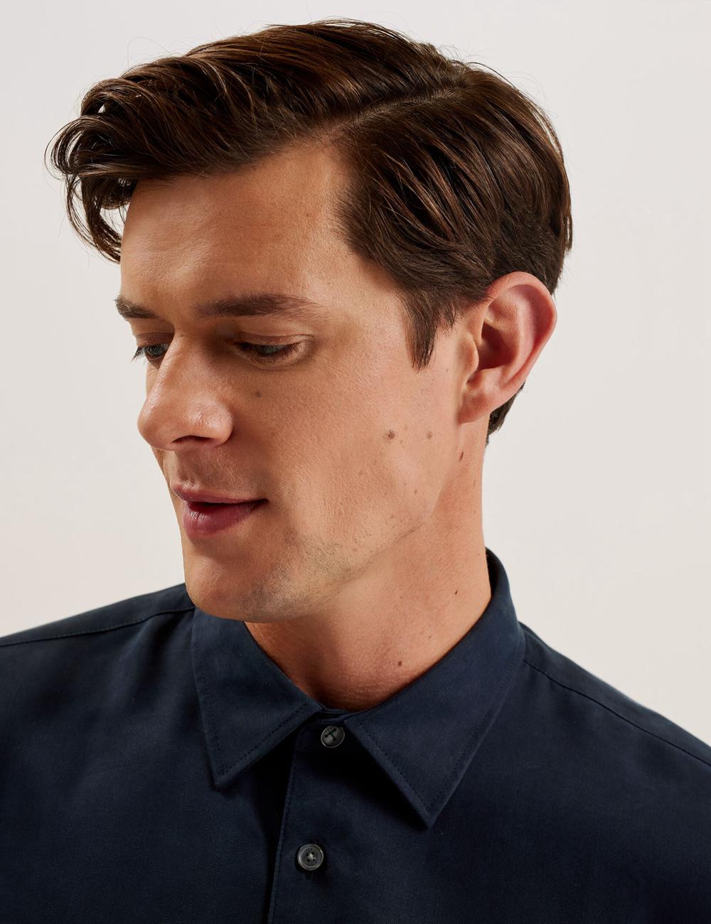 Ted Baker NESSMEN - Embroidered Detail Relaxed Fit Men Casual Shirts Navy | UAE  91460-RFQN