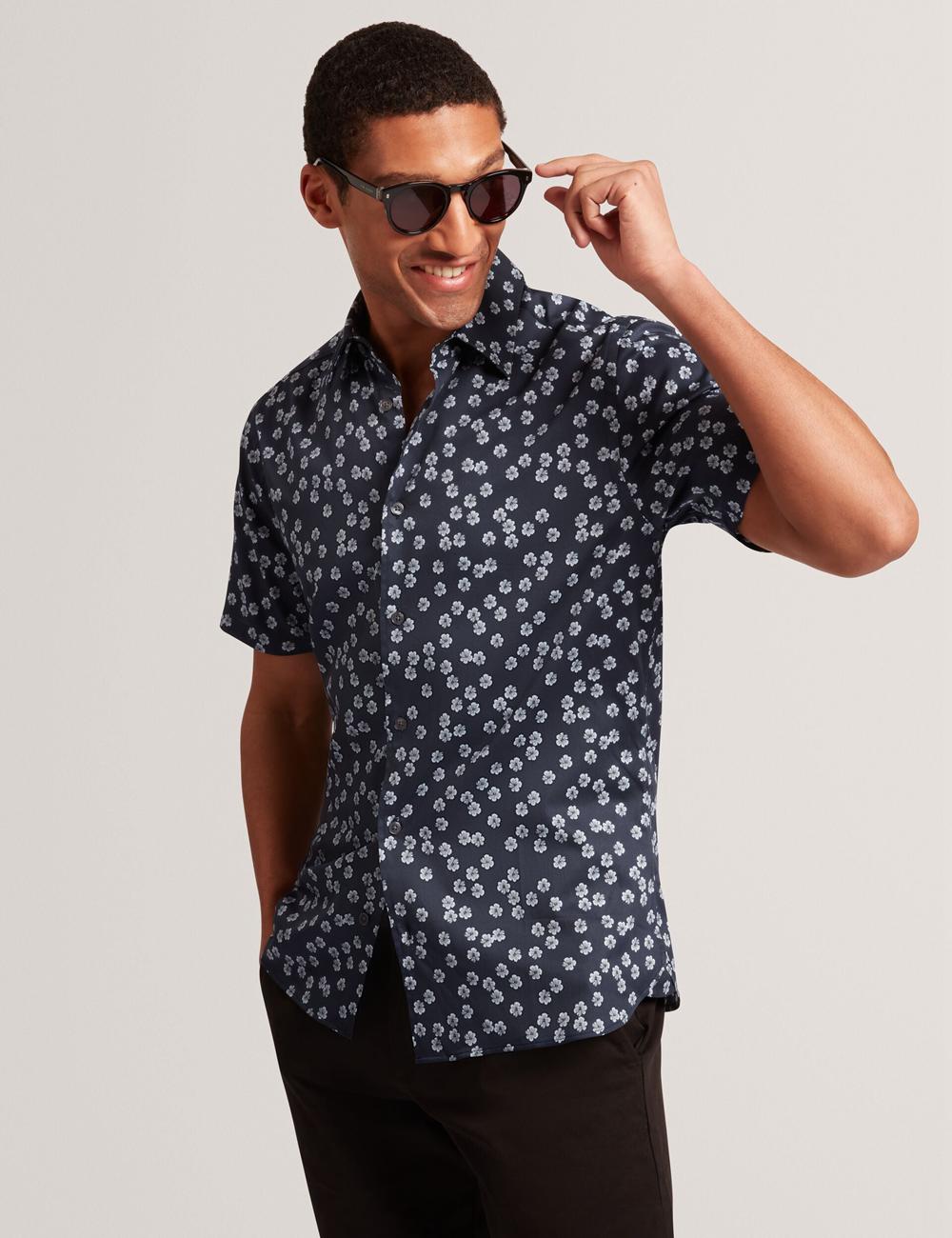 Ted Baker NIKSHO - Short Sleeve Slim Ditsy Floral Men Casual Shirts Navy | UAE  97120-XMKB