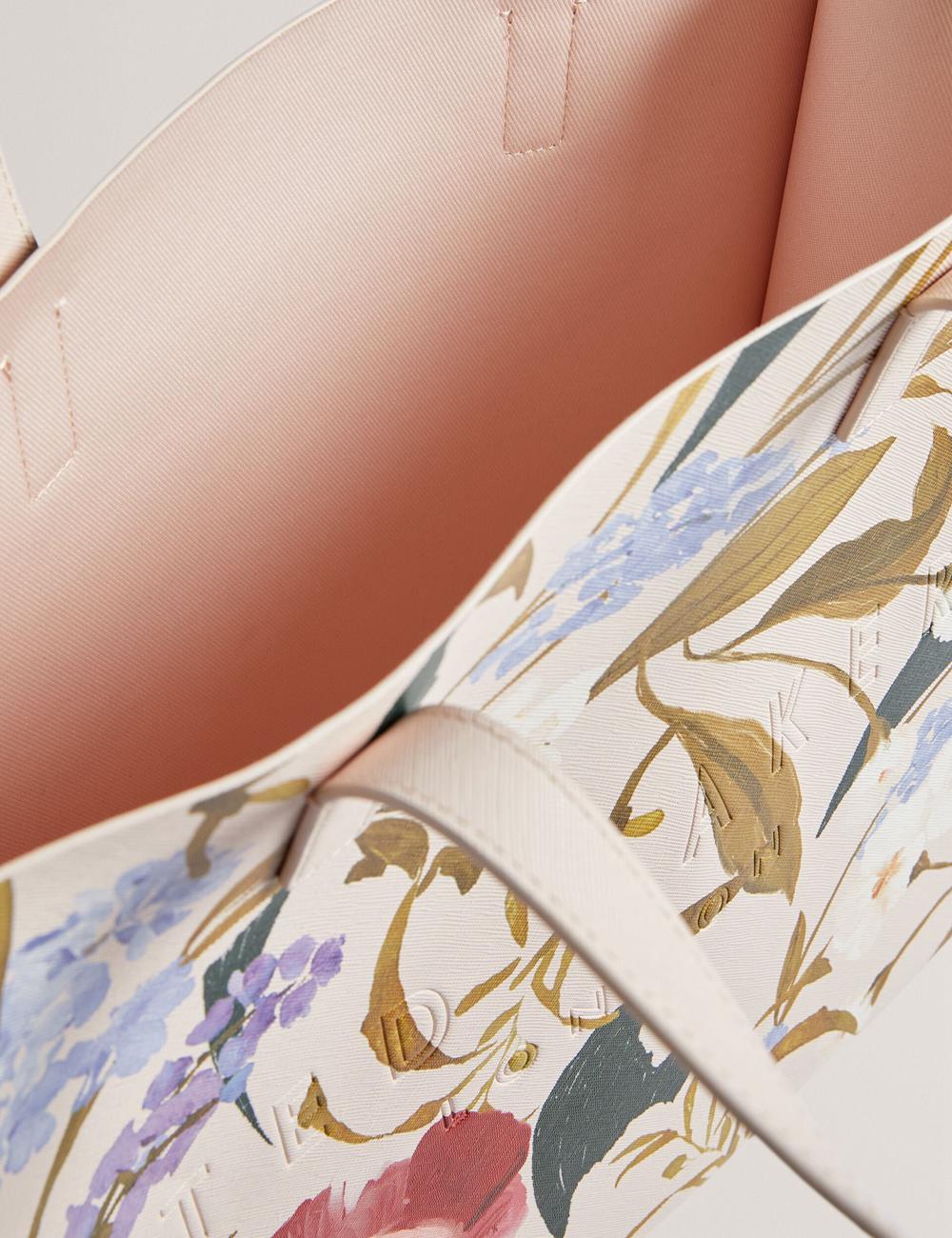 Ted Baker PALAMAA - Floral Print PU Leather Large Women Tote Bags Pink | UAE  39824-HEAP