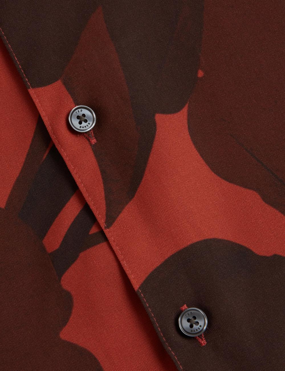 Ted Baker PINEDA - Short Sleeve Relaxed Floral Print Men Casual Shirts Red | UAE  51398-ZYED