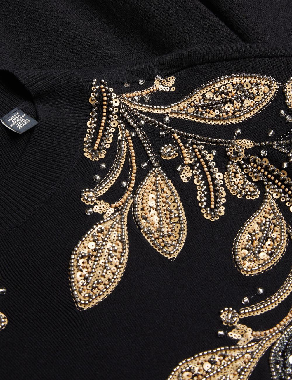 Ted Baker ROSMRRY - Embellished Floral Detail Knitted Women Jumpers Black | UAE  36417-EZSO