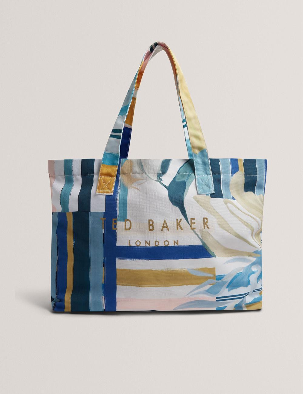 Ted Baker SHELYSS - Printed Beach & Flip Flops Set Women Tote Bags Green | UAE  03517-LQRF