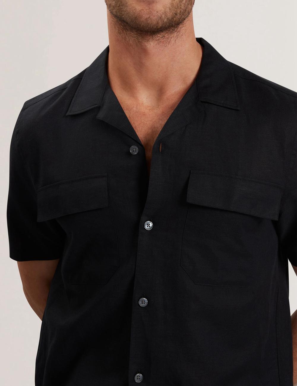 Ted Baker WHETHER - Short Sleeve Regular Fit Double Pocket Men Casual Shirts Black | UAE  32951-ZVSX